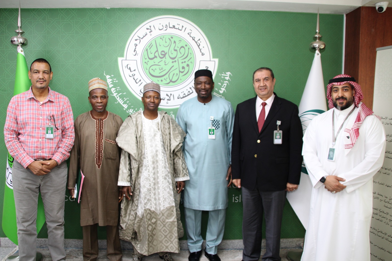 H.E. the Secretary General receives the Consul General of the Federal ...